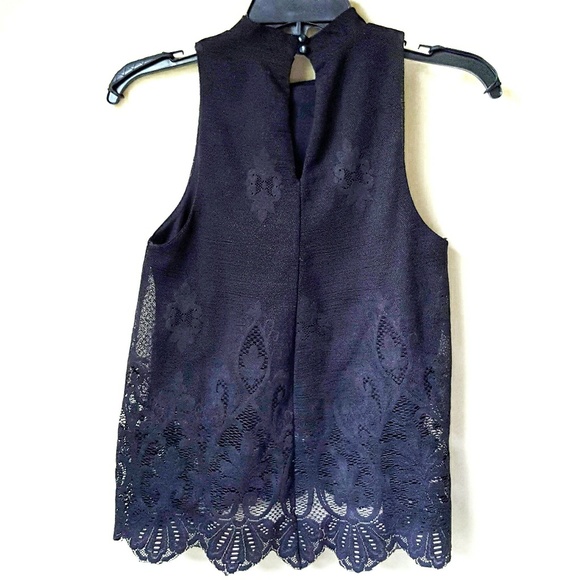 Mock Neck LaceTop - Picture 5 of 6